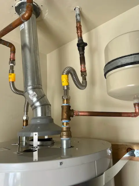Water heater installation and plumbing repair in Brentwood